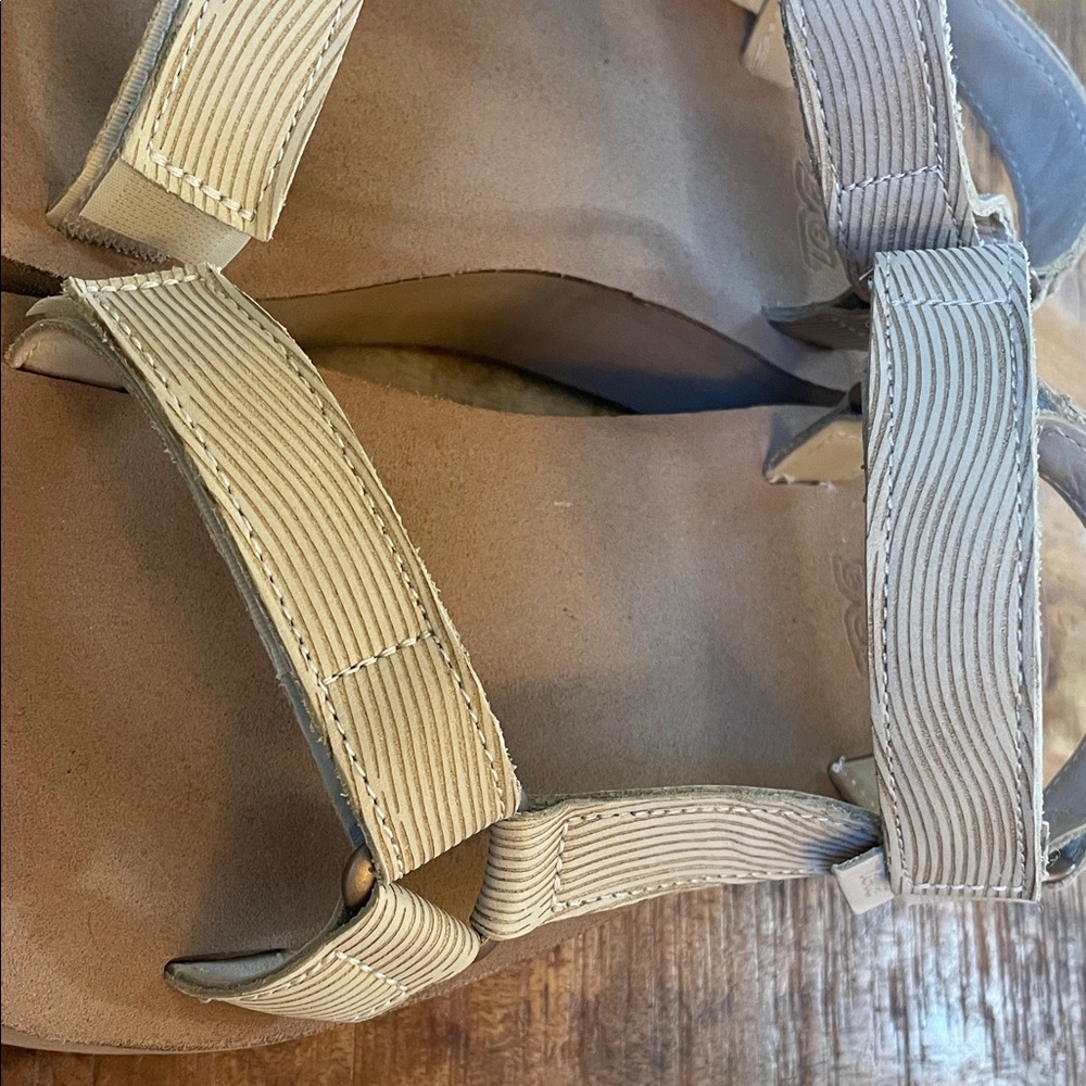 Teva Women's Tan and Cream Sandals - Picture 5 of 7